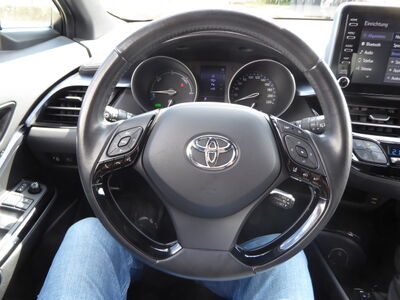 Toyota C-HR Gebrauchtwagen