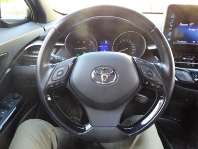 Toyota C-HR Gebrauchtwagen
