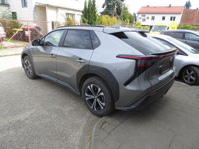 Toyota bZ4X Vorführwagen