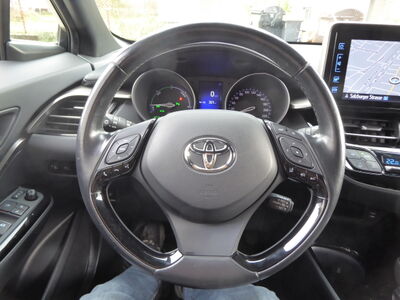Toyota C-HR Gebrauchtwagen