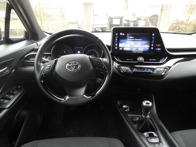 Toyota C-HR Gebrauchtwagen