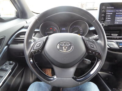 Toyota C-HR Gebrauchtwagen