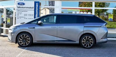 Xpeng X9 Neuwagen Xpeng X9 Neuwagen