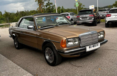 Mercedes-Benz 230 Gebrauchtwagen Mercedes-Benz 230 Gebrauchtwagen