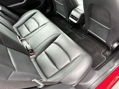 Tesla Model 3 Gebrauchtwagen