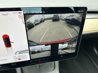 Tesla Model 3 Gebrauchtwagen