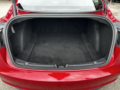 Tesla Model 3 Gebrauchtwagen