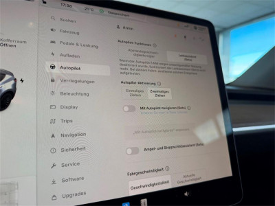 Tesla Model Y Gebrauchtwagen Tesla Model Y Gebrauchtwagen