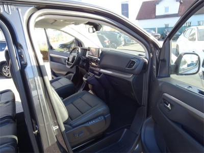 Peugeot Traveller Vorführwagen