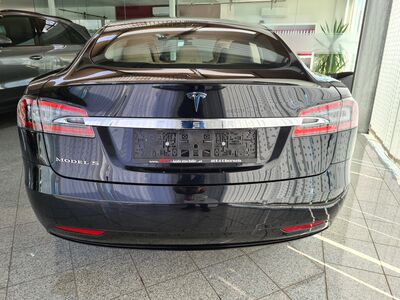 Tesla Model S Gebrauchtwagen