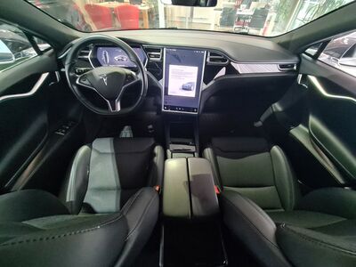 Tesla Model S Gebrauchtwagen