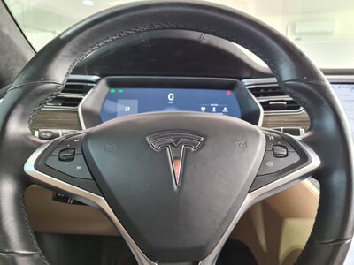 Tesla Model S Gebrauchtwagen