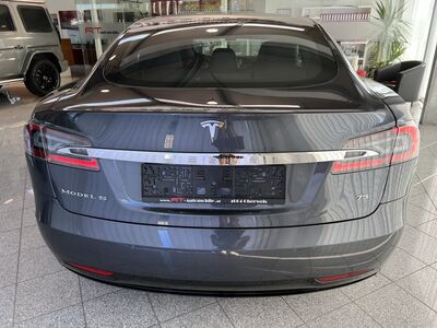 Tesla Model S Gebrauchtwagen