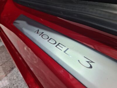 Tesla Model 3 Gebrauchtwagen Tesla Model 3 Gebrauchtwagen