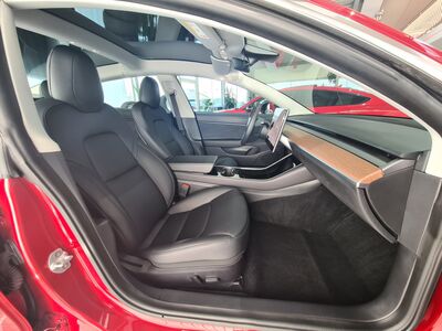 Tesla Model 3 Gebrauchtwagen Tesla Model 3 Gebrauchtwagen