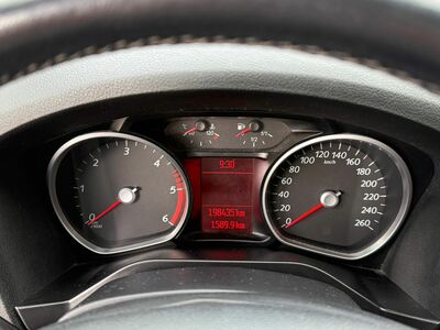 Ford S-MAX Gebrauchtwagen