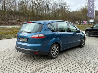 Ford S-MAX Gebrauchtwagen