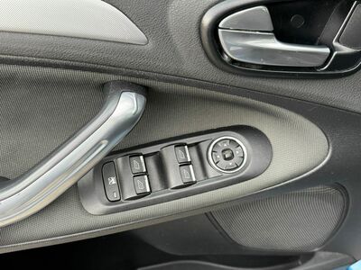 Ford S-MAX Gebrauchtwagen