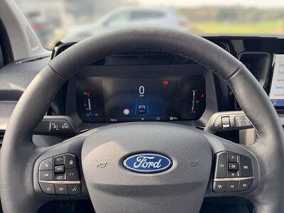 Ford Tourneo Courier Neuwagen