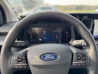 Ford Tourneo Courier Neuwagen