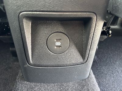 Ford Tourneo Courier Neuwagen