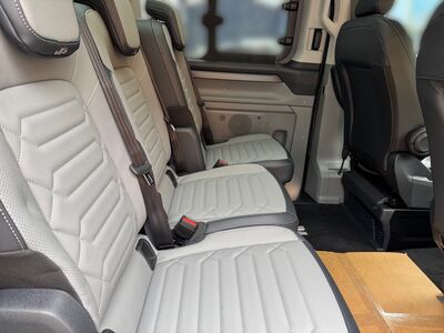 Ford Tourneo Custom Neuwagen