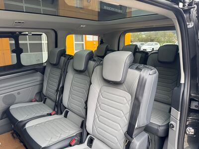 Ford Tourneo Custom Neuwagen