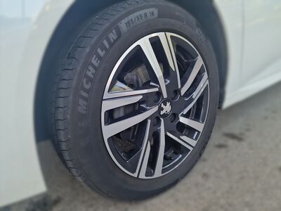 Peugeot 208 Gebrauchtwagen Peugeot 208 Gebrauchtwagen