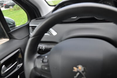 Peugeot 208 Gebrauchtwagen