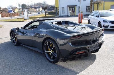 Ferrari 296 Gebrauchtwagen