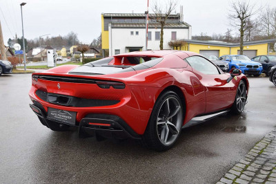 Ferrari 296 Gebrauchtwagen