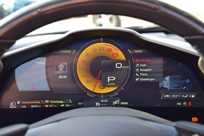 Ferrari SF90 Gebrauchtwagen