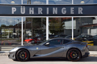 Ferrari 812 Gebrauchtwagen Ferrari 812 Gebrauchtwagen