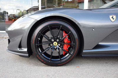 Ferrari 812 Gebrauchtwagen Ferrari 812 Gebrauchtwagen