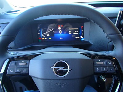 Opel Vivaro Tageszulassung