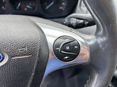 Ford Transit Custom Gebrauchtwagen