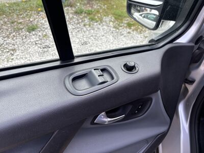 Ford Transit Custom Gebrauchtwagen