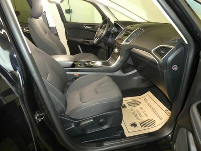 Ford S-MAX Gebrauchtwagen