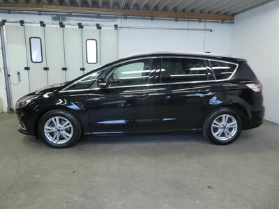 Ford S-MAX Gebrauchtwagen