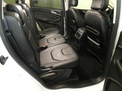 Ford S-MAX Gebrauchtwagen