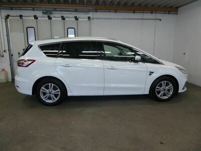 Ford S-MAX Gebrauchtwagen