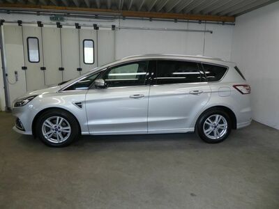 Ford S-MAX Gebrauchtwagen