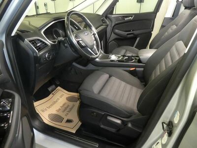 Ford S-MAX Gebrauchtwagen