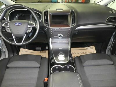 Ford S-MAX Gebrauchtwagen