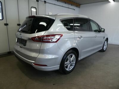 Ford S-MAX Gebrauchtwagen