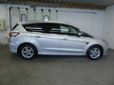 Ford S-MAX Gebrauchtwagen