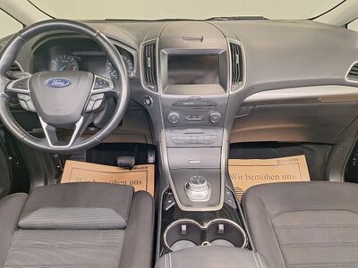 Ford S-MAX Gebrauchtwagen