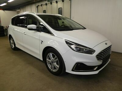 Ford S-MAX Gebrauchtwagen