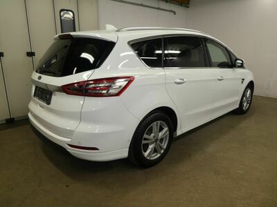 Ford S-MAX Gebrauchtwagen