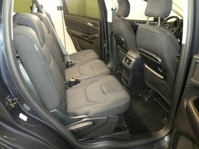 Ford S-MAX Gebrauchtwagen